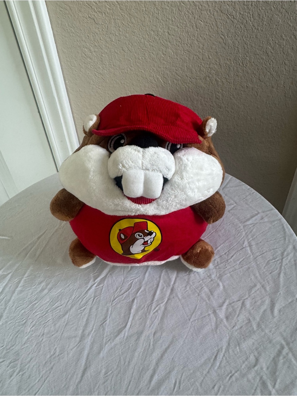 Buc-ee's round Ball Plush 7”